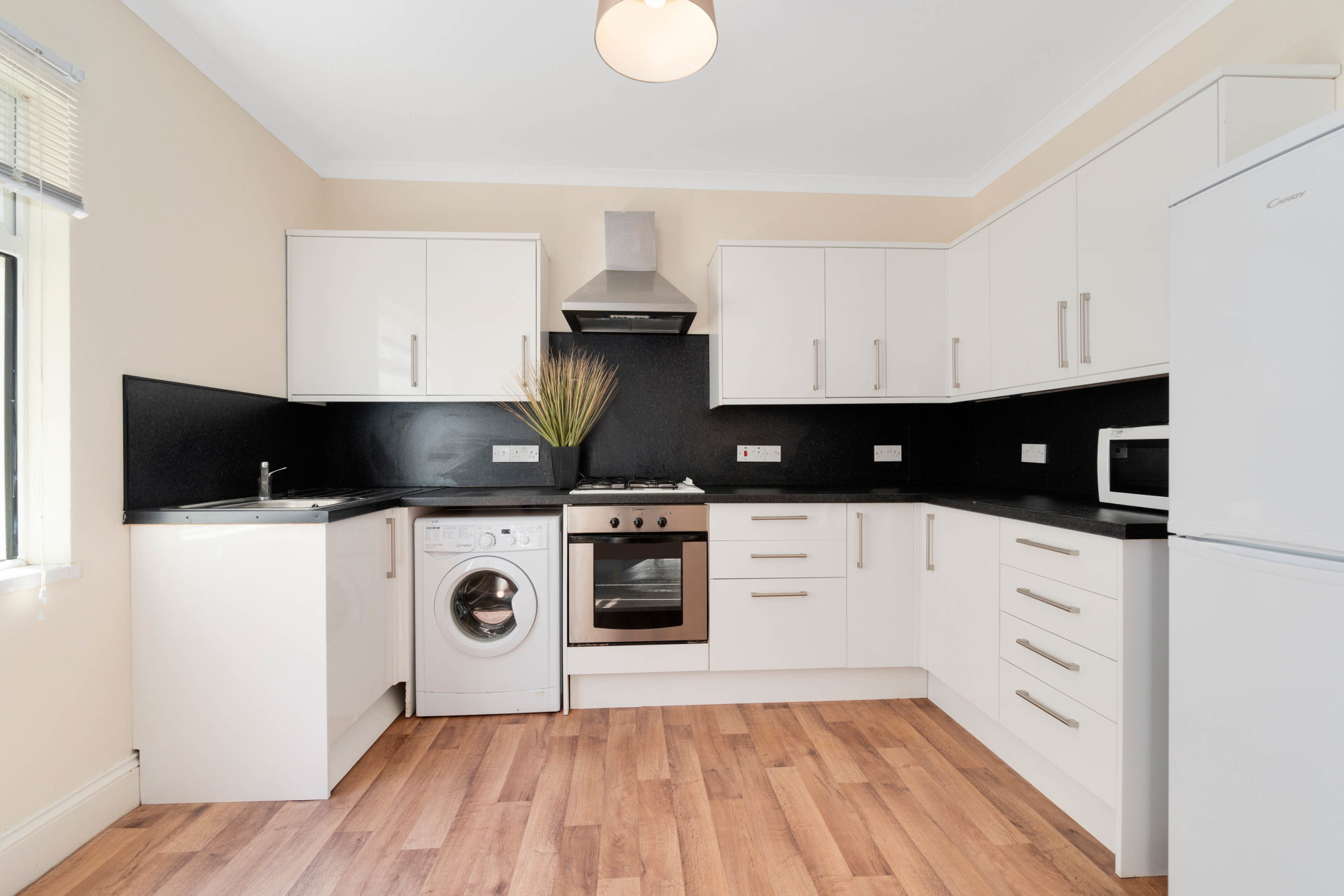 37 Baring Street